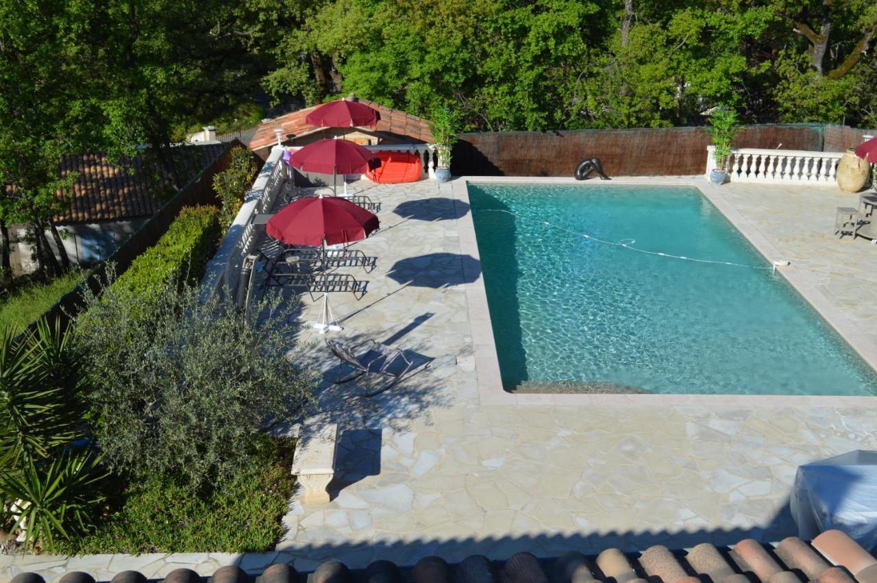 Villa Jalna Chambre, Suites Et Appartement Roquefort-les-Pins Buitenkant foto