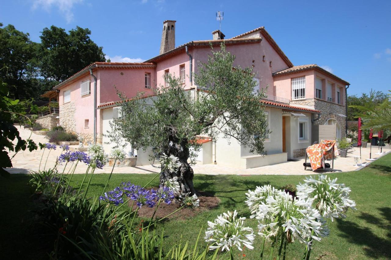 Villa Jalna Chambre, Suites Et Appartement Roquefort-les-Pins Buitenkant foto