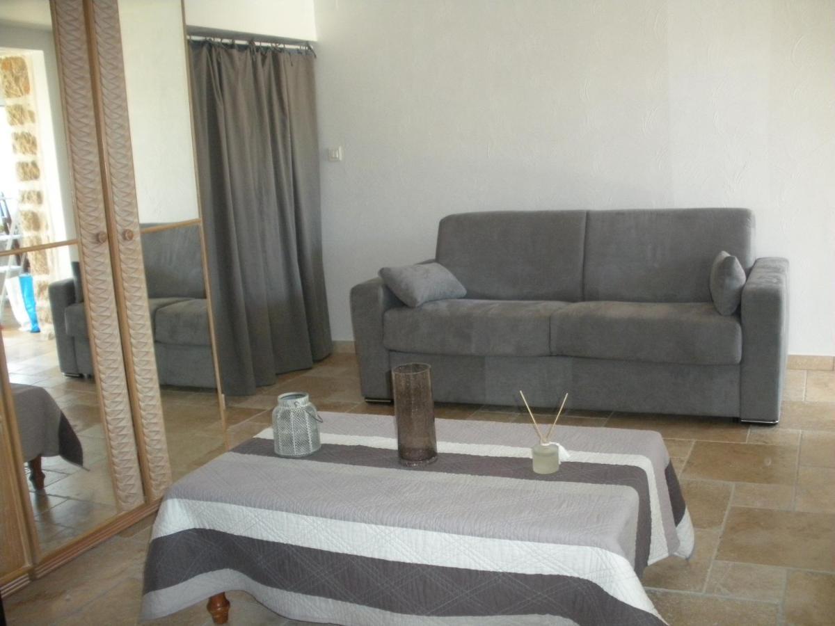 Villa Jalna Chambre, Suites Et Appartement Roquefort-les-Pins Buitenkant foto