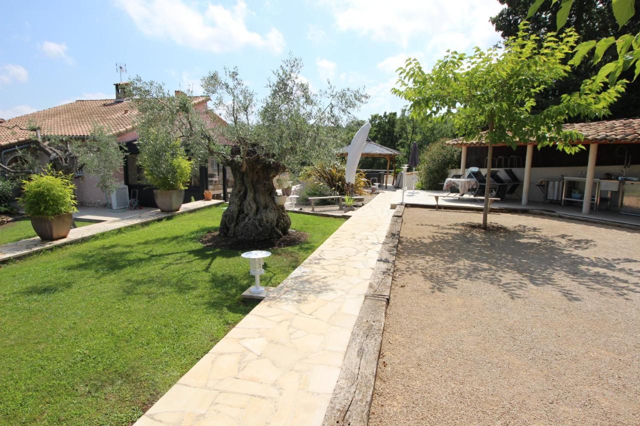 Villa Jalna Chambre, Suites Et Appartement Roquefort-les-Pins Buitenkant foto