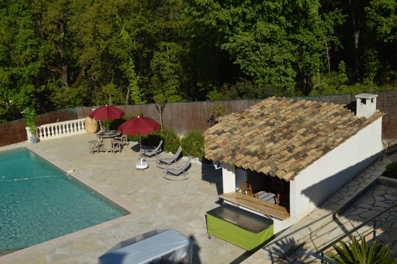 Villa Jalna Chambre, Suites Et Appartement Roquefort-les-Pins Buitenkant foto